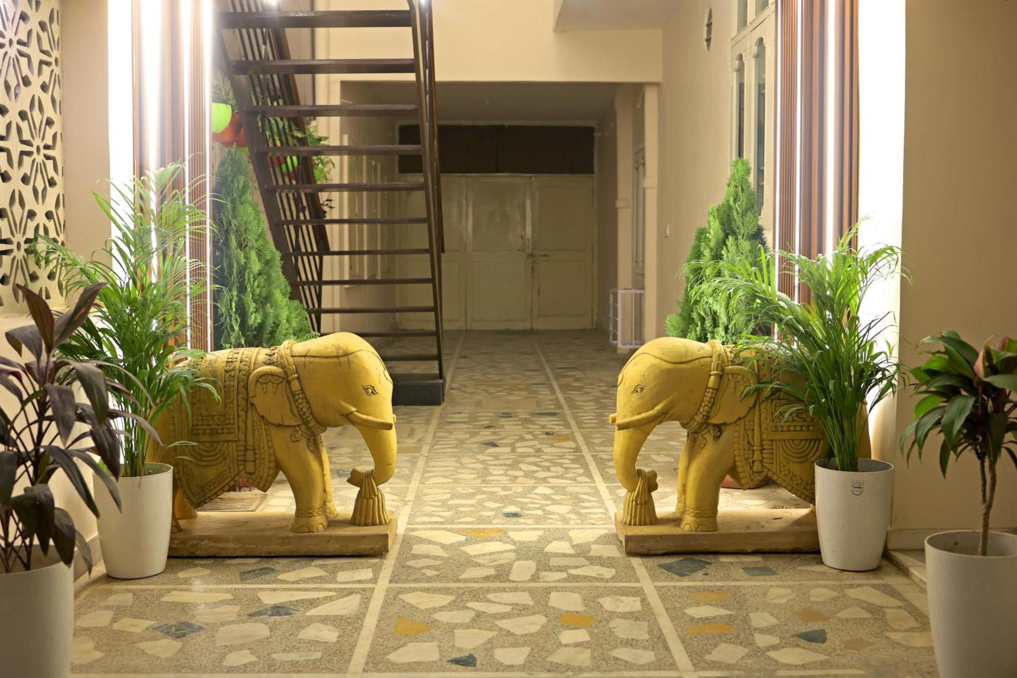 Prime Vista Bed & Breakfast Джайпур Екстериор снимка